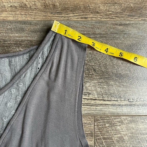 POL Button Front Sleeveless Raw Hem Racerback Top Grey Small - Picture 5 of 10